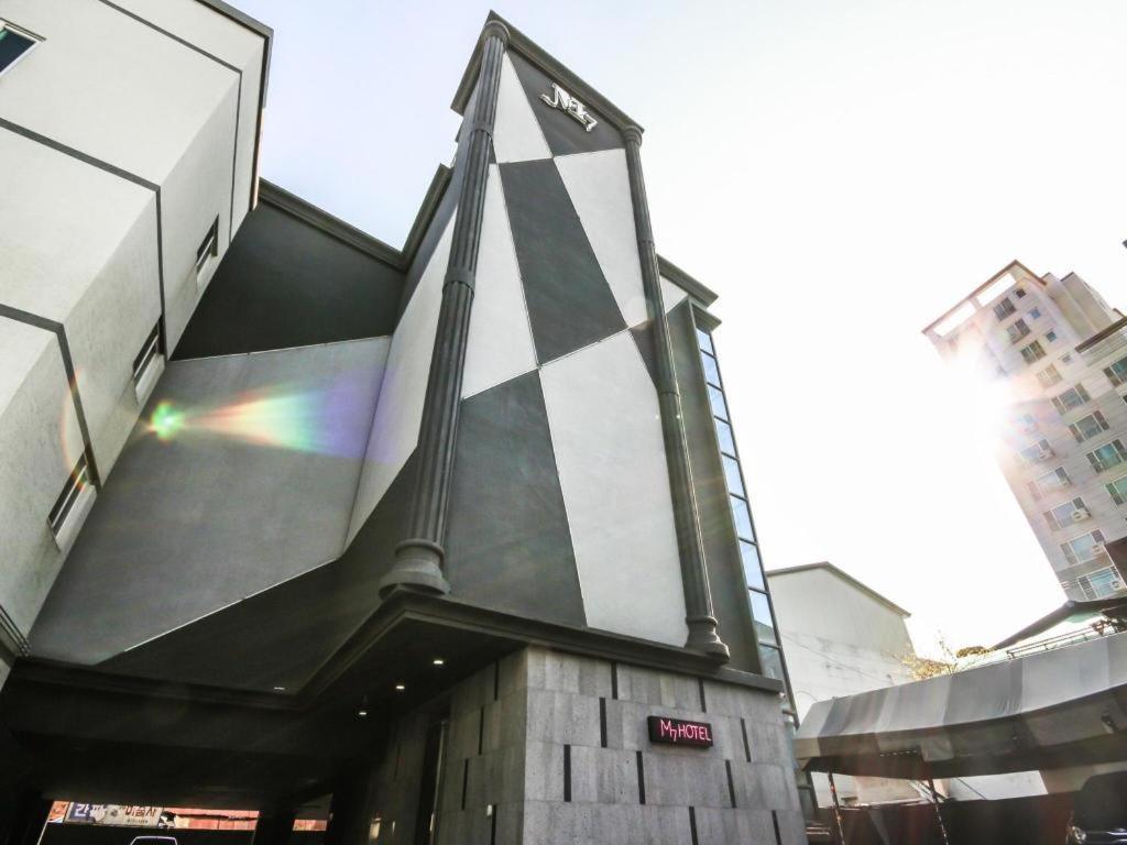 M7 Business Hotel Chilgok Exterior photo