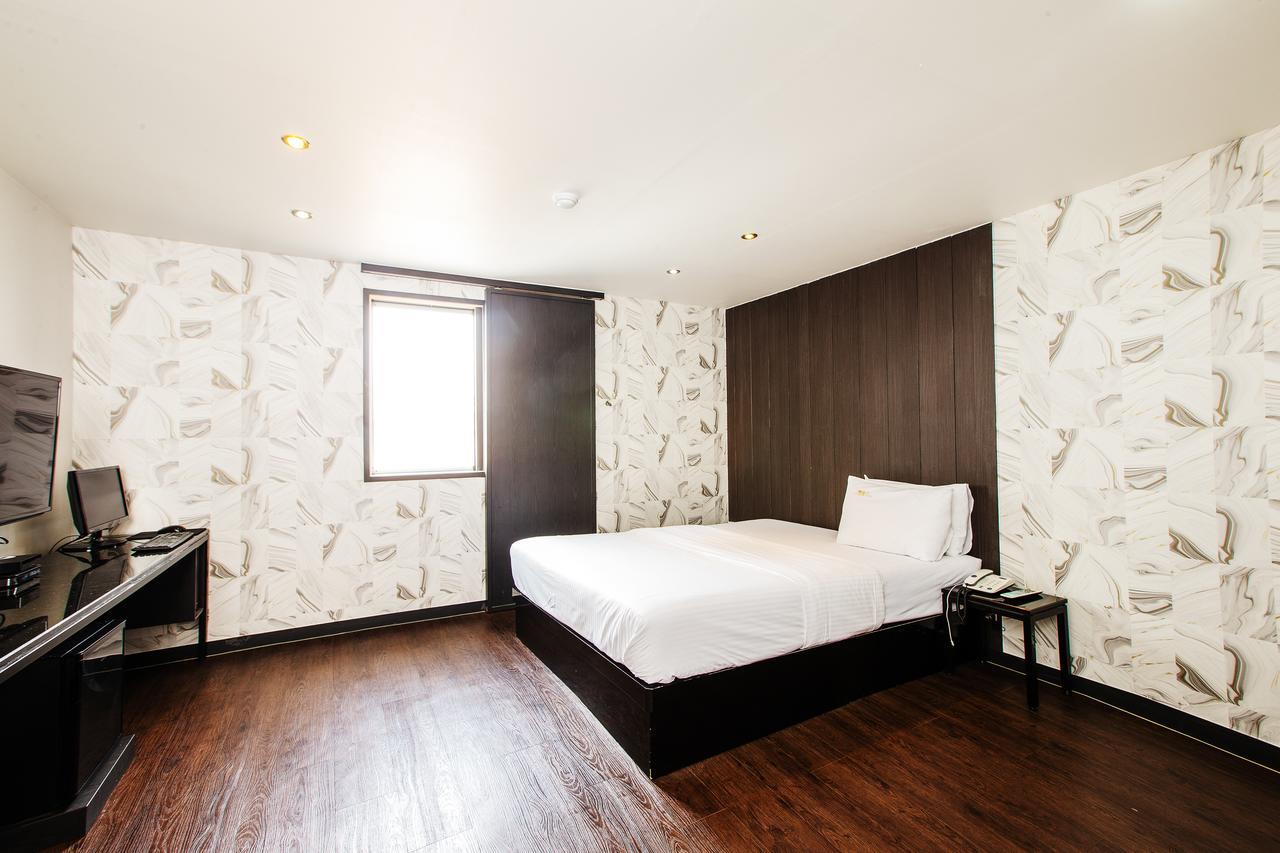 M7 Business Hotel Chilgok Exterior photo